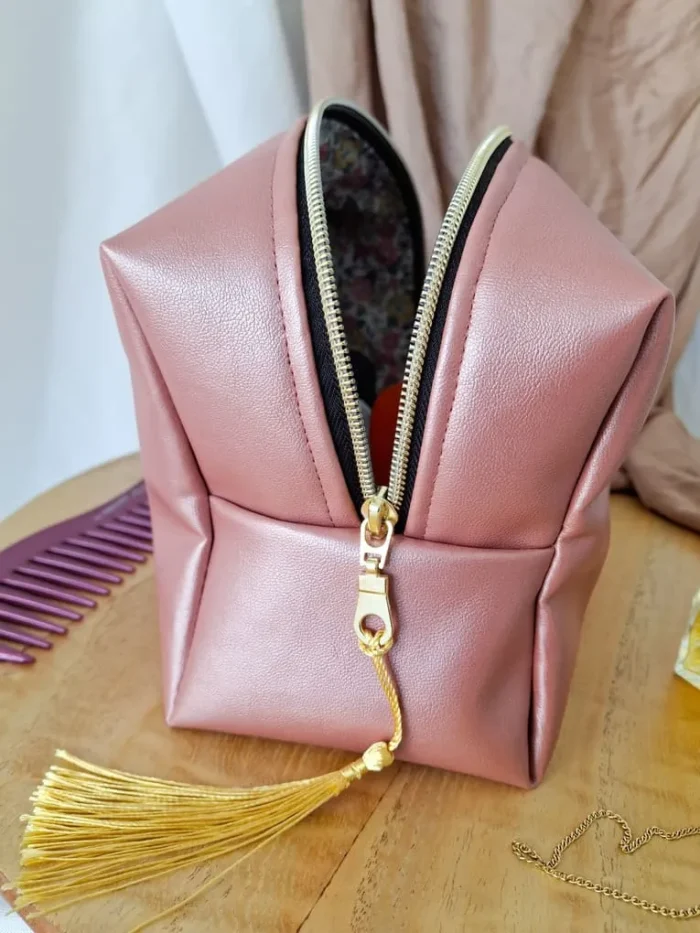 TROUSSE DE TOILETTE - Simili Cuir Rose – Image 2