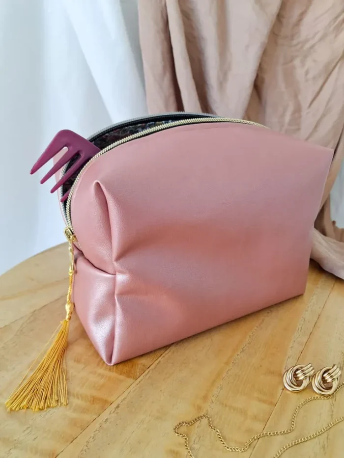 TROUSSE DE TOILETTE - Simili Cuir Rose – Image 3