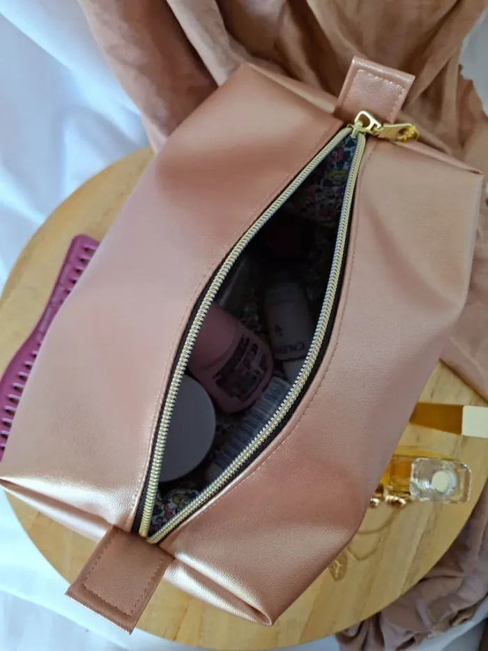 MAXI TROUSSE DE TOILETTE - Simili Cuir Golden Rose – Image 3