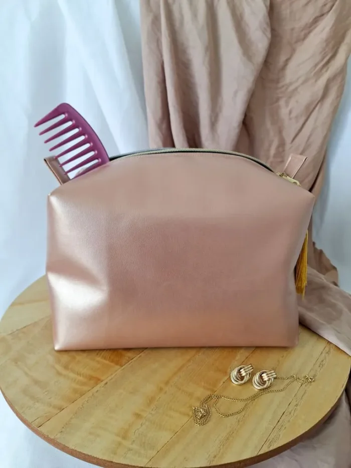 MAXI TROUSSE DE TOILETTE - Simili Cuir Golden Rose – Image 4